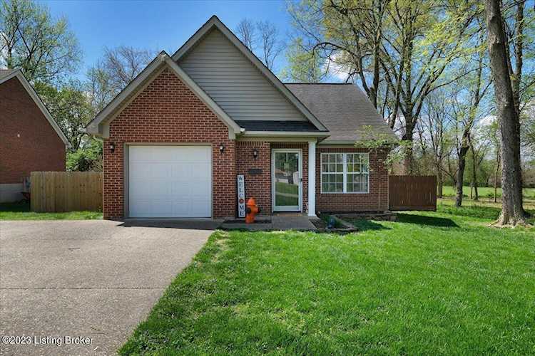 5610 Indian Rock Rd, Louisville, KY 40219 - Friendly Hills $277,500 Photo 1