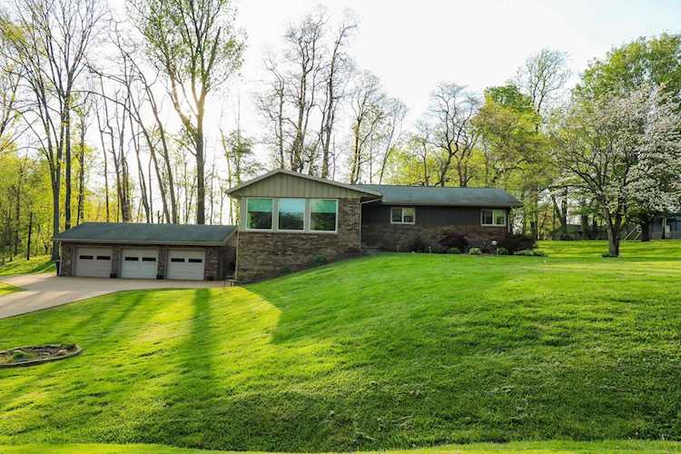 6711 Westlake Road Newburgh, IN 47630