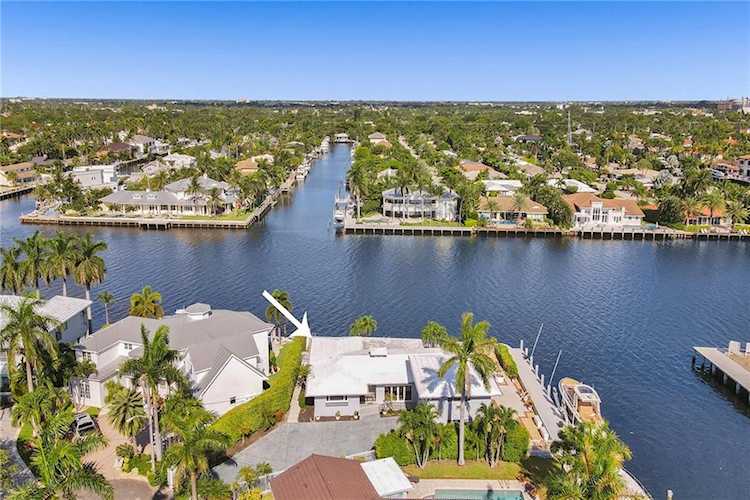 3025 NE 25th St Fort Lauderdale, FL 33305