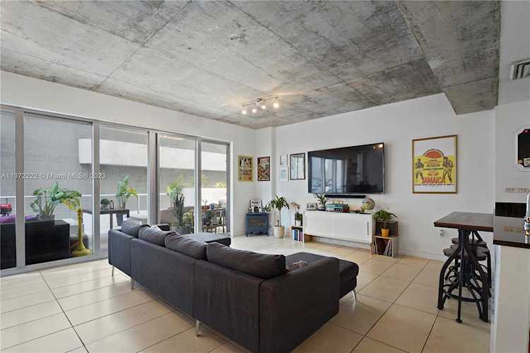3449 NE 1st Ave #L-14 Miami, FL 33137