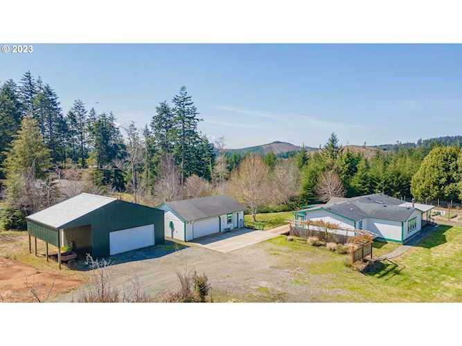 94136 Rolling Hills DR North Bend, OR 97459 | MLS 23357756 Photo 1