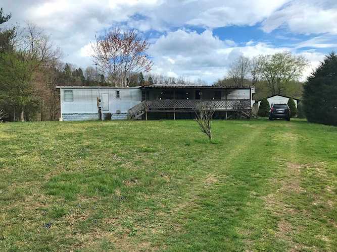130 Constitution Ave Alderson, WV 24910