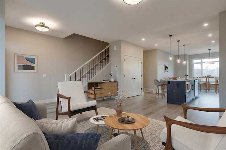 57 Royal Elm Green NW Calgary, AB T3G 0G8