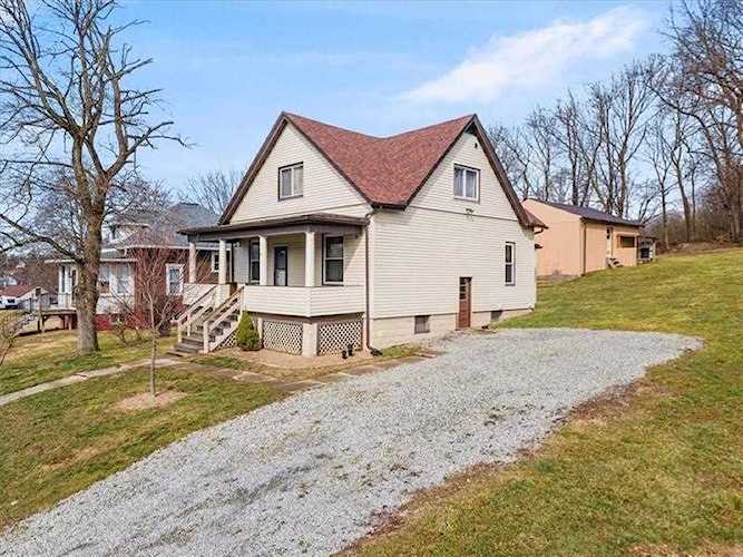 57 Allegheny Ave Valencia, PA 16059