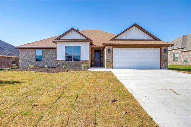207 Bayless Avenue Godley, TX 76044
