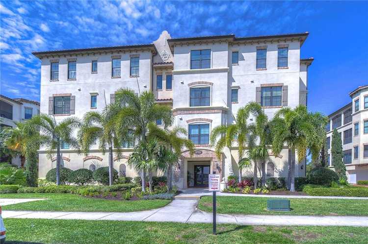 5715 Yeats Manor Dr #301 Tampa, FL 33616