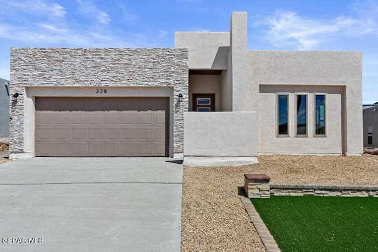 228 Emerald Stone Ln Horizon City, TX 79928