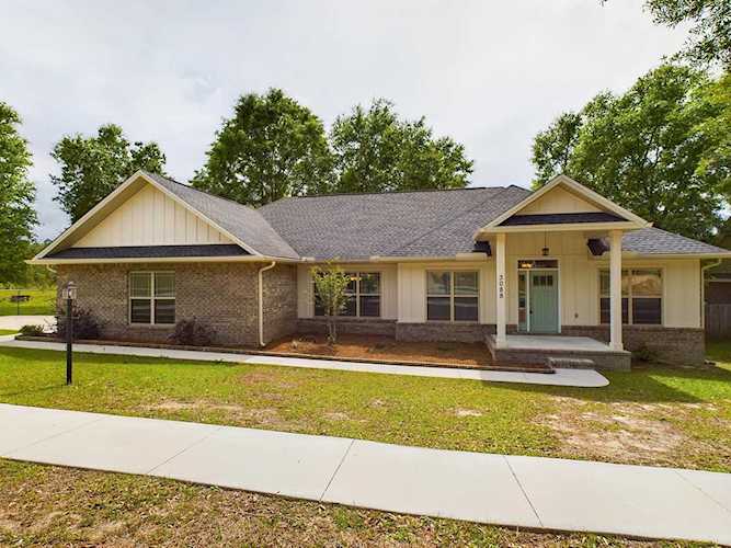3088 Zach Ave Crestview, FL 32536