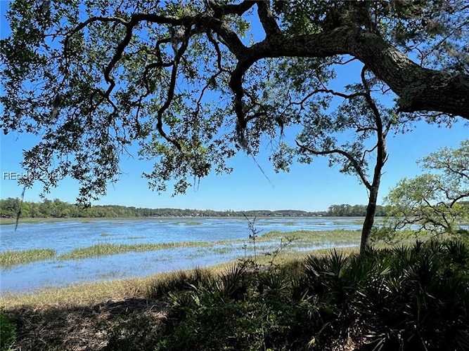 30 Carrier Bluff Bluffton, SC 29909