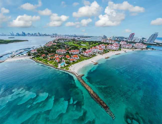 19123 Fisher Island Dr #19123 Miami Beach, FL 33109