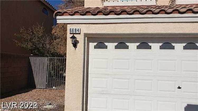 6684 Coronado Crest Ave Las Vegas, NV 89139