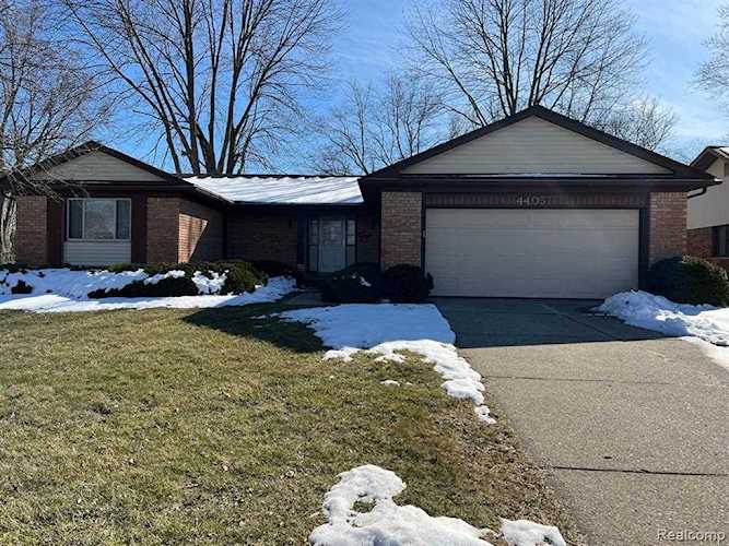 44057 Hanford Rd Canton Twp, MI 48187 home for sale, MLS#20230016807 | Dwellings Michigan Real Estate Photo 1