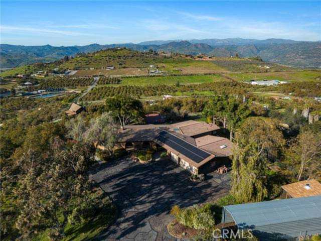15735 Highland Valley Road Escondido, CA 92025