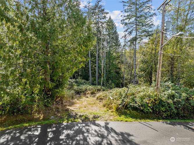 2201 Westwind Dr NW Olympia, WA 98502