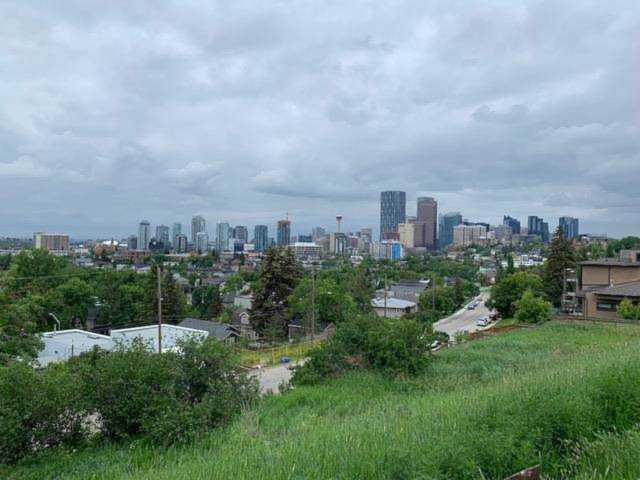 932 7 Ave NE Calgary, AB T2E 0N8