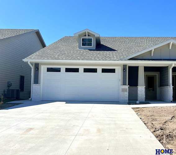 1153 N 12th St Seward, NE 68434