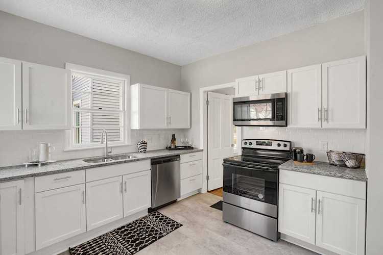 Minneapolis Marcy Holmes | MLS 6357245 | 521 4th Avenue SE | Zip Code 55414 Photo 1
