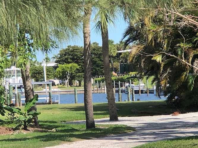 502 59th Street Holmes Beach, FL 34217