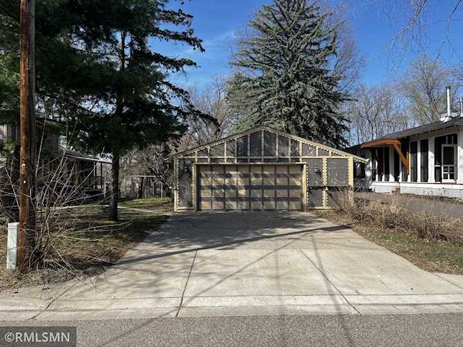 2243 11th Street White Bear Lake, MN 55110