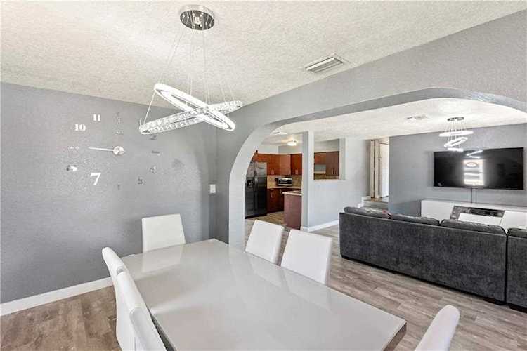 1660 SW 47th Ave Fort Lauderdale, FL 33317