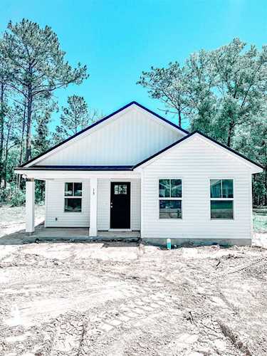 15 Melody Ln Crawfordville, FL 32327 in Magnolia Gardens Photo 1