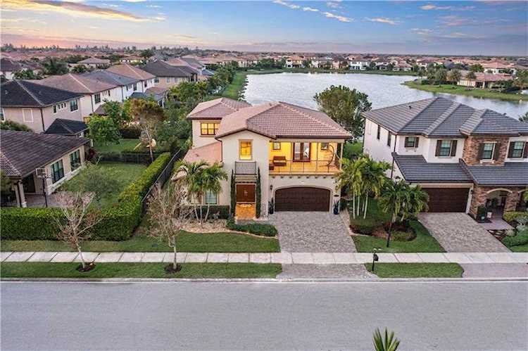 11595 Carrington Ave Parkland, FL 33076