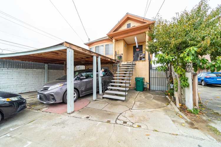 821 34th Ave OAKLAND, CA 94601