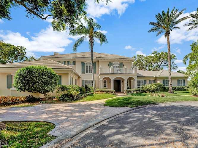 140 Waterway Ln Vero Beach, FL 32963