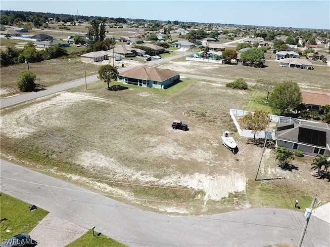 224 NW 14th Place Cape Coral, FL 33993 | MLS 223021209 Photo 1