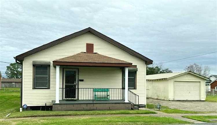 421 Westwood Dr Marrero, LA 70072