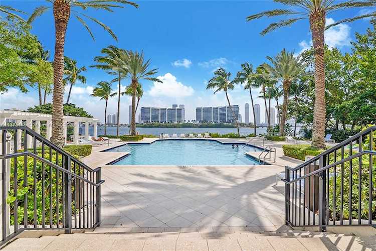 3255 NE 184th St #12217 Aventura, FL 33160