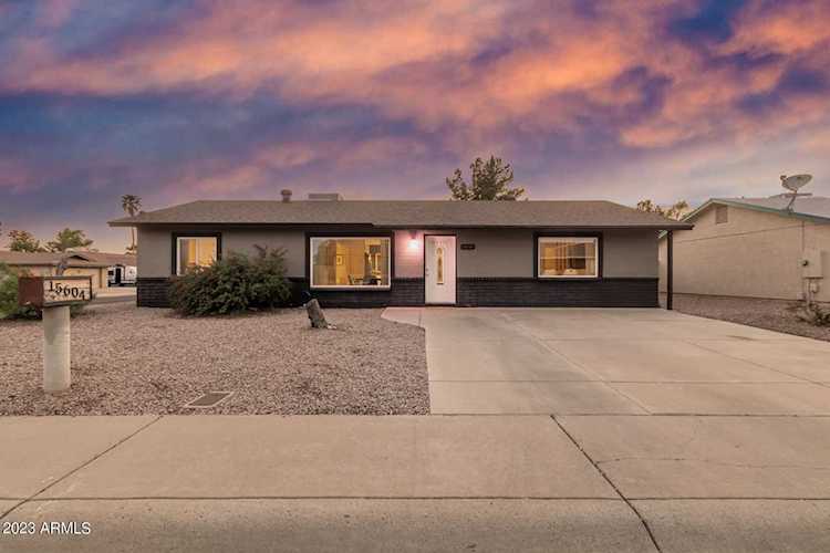 15604 N 59th Drive Glendale, AZ 85306 | MLS 6545223 Photo 1