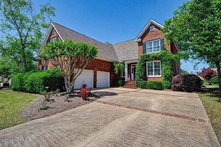 2019 Kenilworth Ln Wilmington, NC 28405 | MLS 100380296 Photo 1