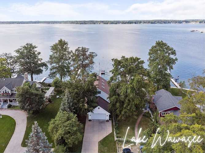 8589 E Black Point Road Syracuse, IN 46567