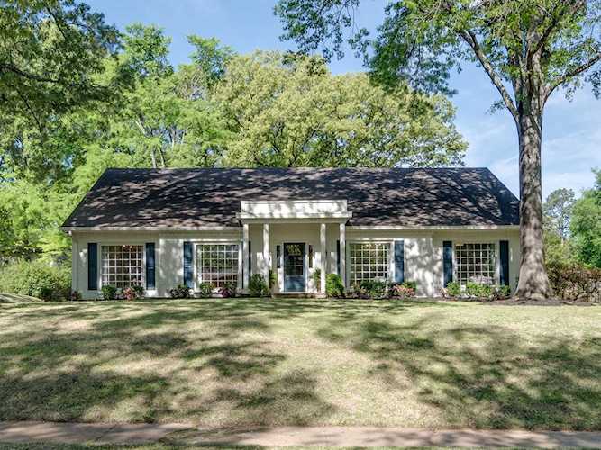 2055 Old Lake Pike Memphis, TN 38119 | MLS 10146348 Photo 1