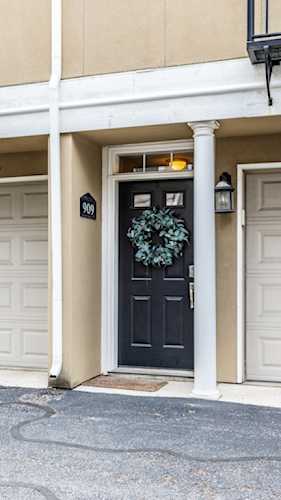 909 Junction Place, Indianapolis, 46220 Photo 1