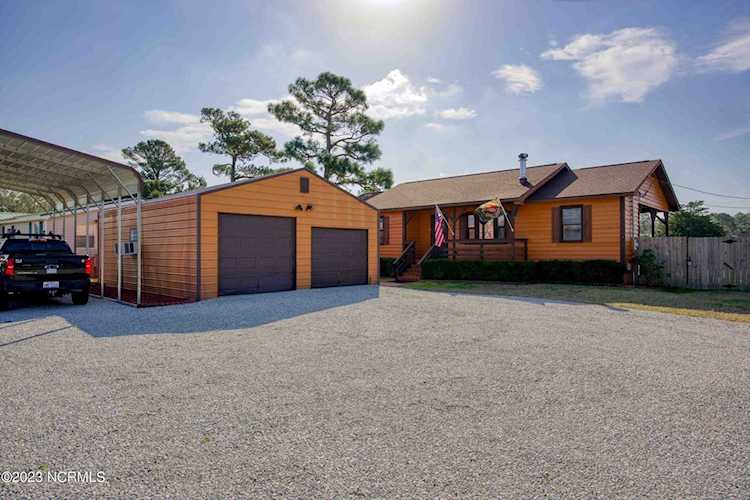 207 Thompson Drive Sneads Ferry, NC 28460 | MLS 100370846 Photo 1