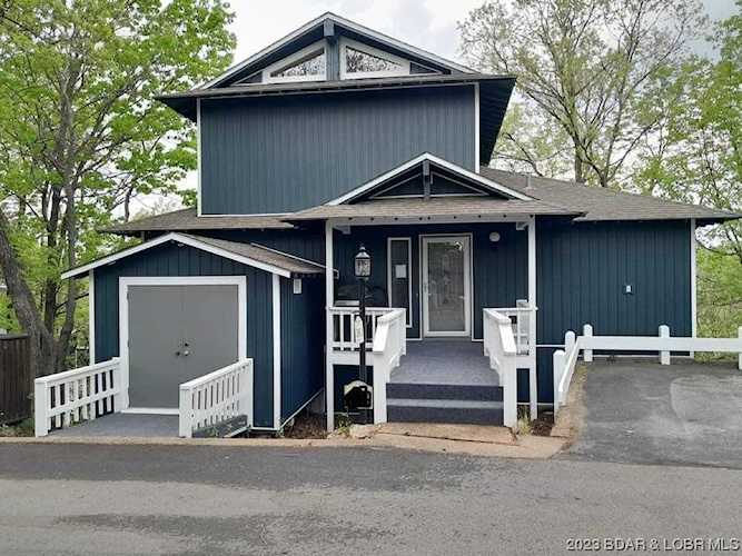 381 Moongate St Osage Beach, MO 65065