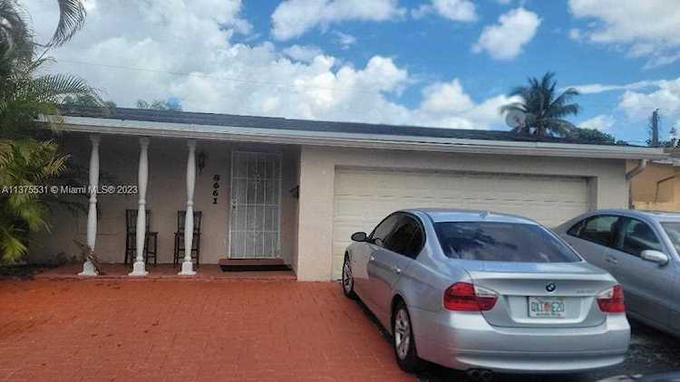 8661 NW 24th St Sunrise, FL 33322