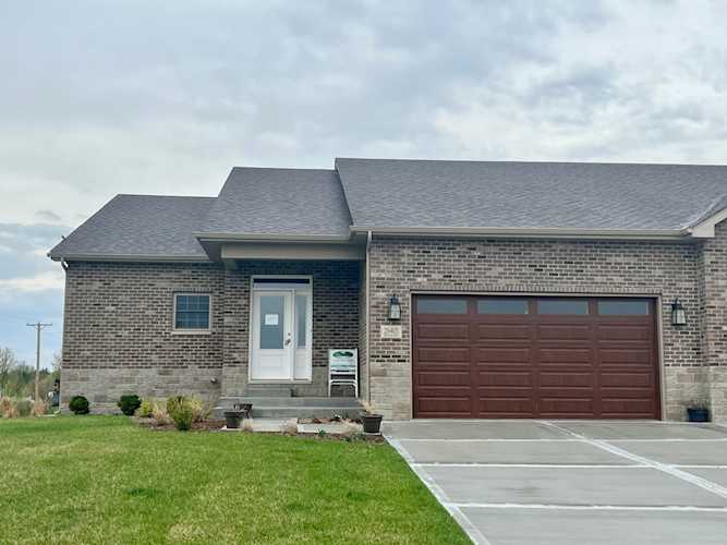 PHOTOS & DETAILS: 26405 W Stephanie Dr, Channahon, IL 60410 For Sale - MLS #11765407 - Photos, Virtual Tour, School Info - Real Estate Listing Info Photo 1
