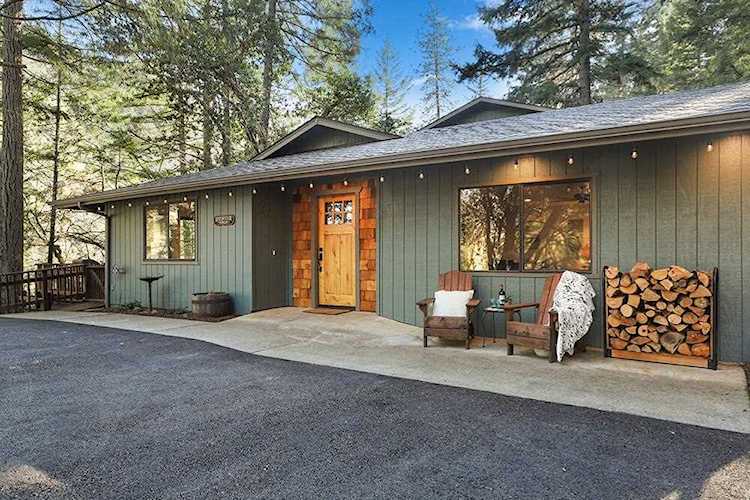 11835 Galice Rd Merlin, OR 97532