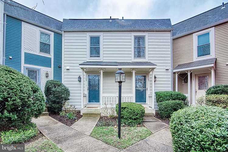 1765 Whisperhill Dr Reston, VA 20194 | MLS VAFX2117372 Photo 1