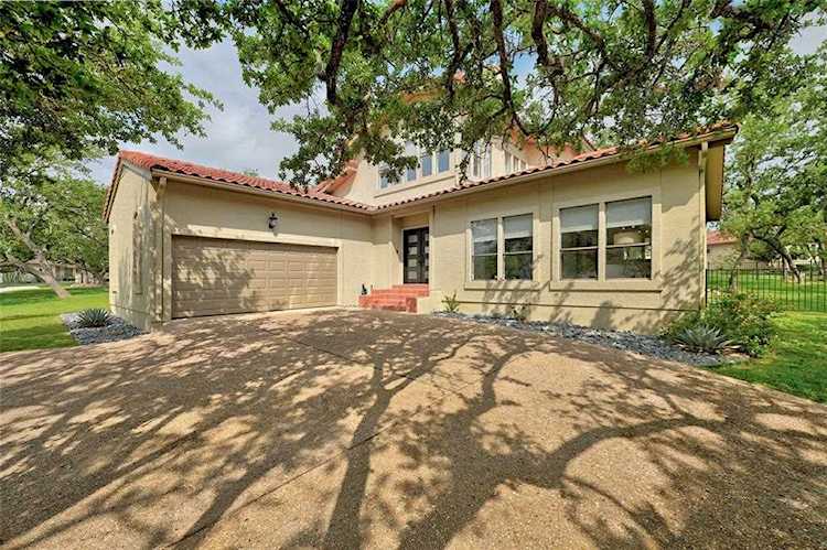 46 Stillmeadow DR The Hills, TX 78738