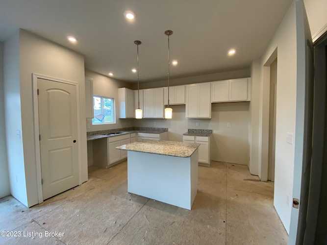 239 Ardmore Crossing Dr Shelbyville, KY 40065