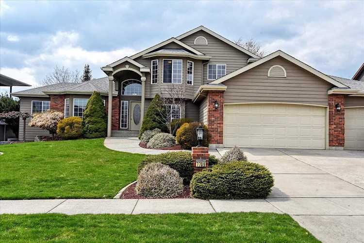 7709 N Rock Ridge Dr Spokane, WA 99208