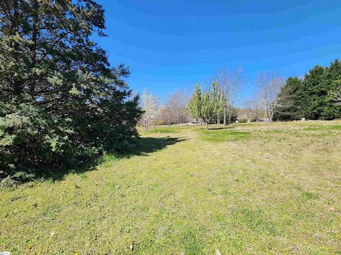 104 Chickasaw Williamston, SC 29697