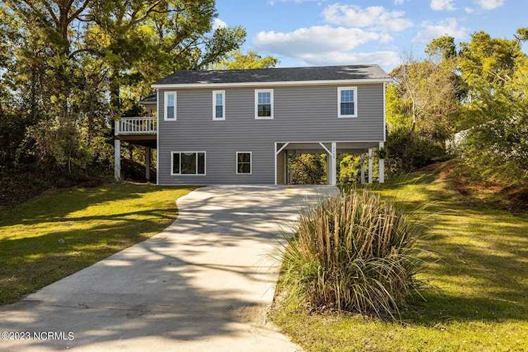 7406 Archers Creek Court Emerald Isle, NC 28594