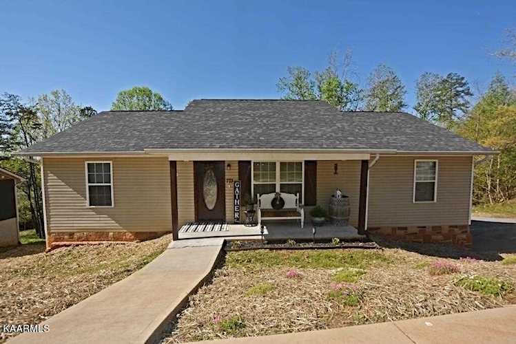 773 Catherine Crisp Way Kodak, TN 37764