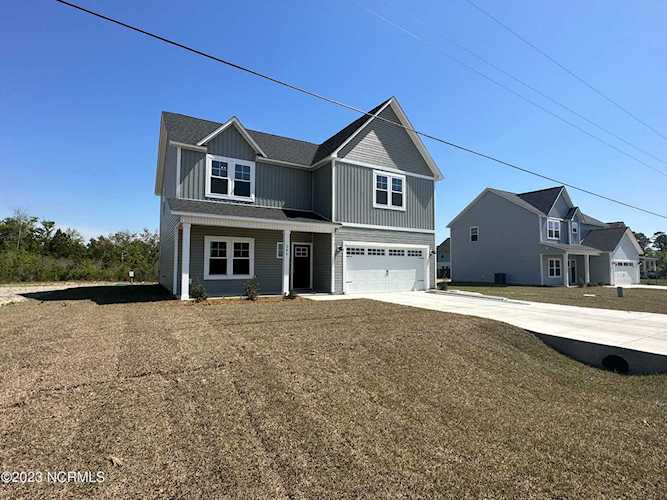 286 E Ivybridge Drive Hubert, NC 28539
