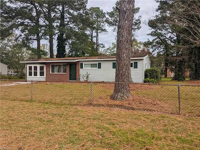 2884 N Shore Dr Suffolk, VA 23435 | MLS 10465117 Photo 1